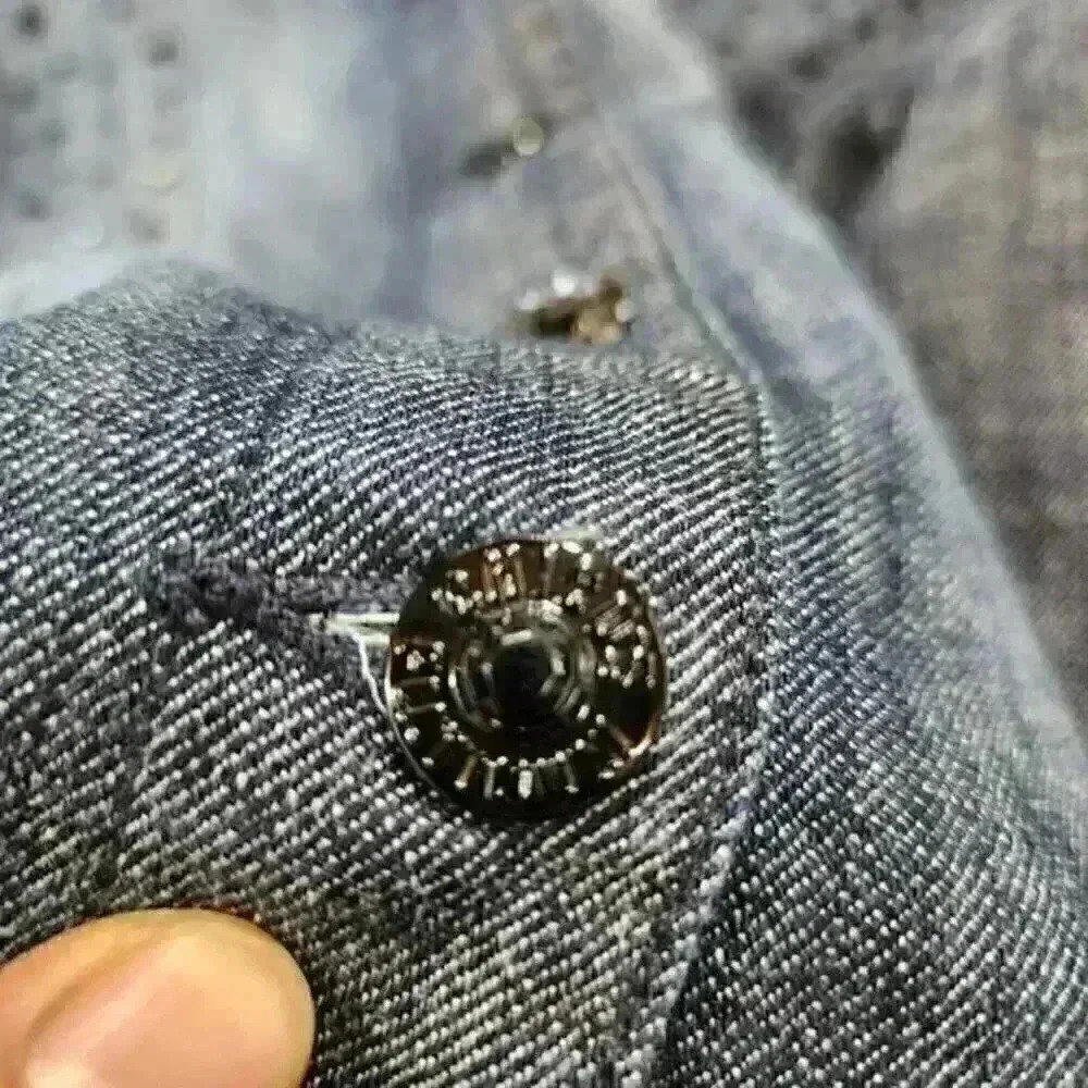 Chico's‎ Platinum Button Stud Denim Jacket Women's 1/ M - Picture 9 of 11